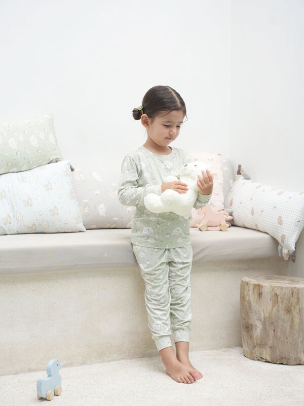 Carrol n Barrol X Mon n Harper Long Sleeve Pajamas - Piyama Anak - Piyama Tencel - Carrol X Mon n Harper Collections - Gambar 3