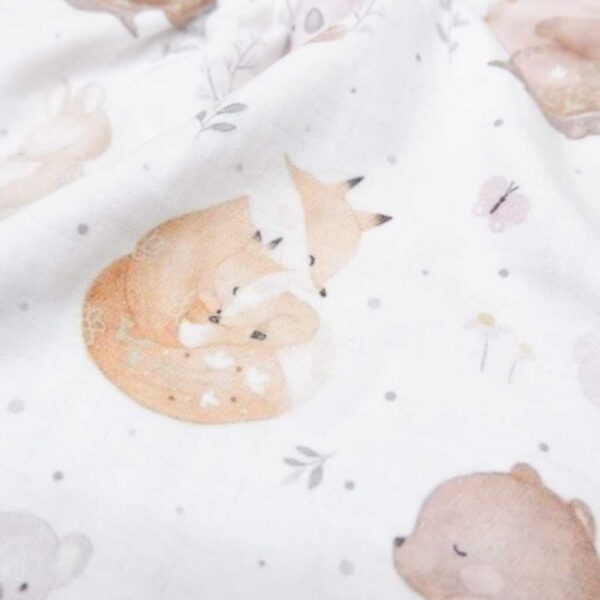 Carrol Baby On The Go Blanket Hugging animals watercolour - Selimut On The Go Bayi - Gambar 4