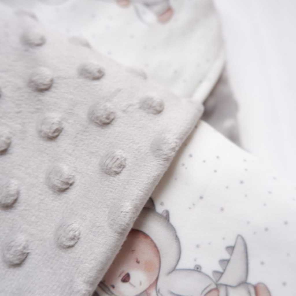 Carrol Baby Blanket Baby Bear Dino With Ballons - Selimut Bayi - Selimut Minky - Gambar 3